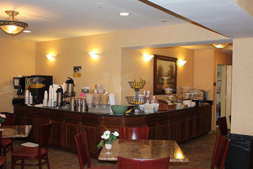 Raritan Hotel Edison Buitenkant foto