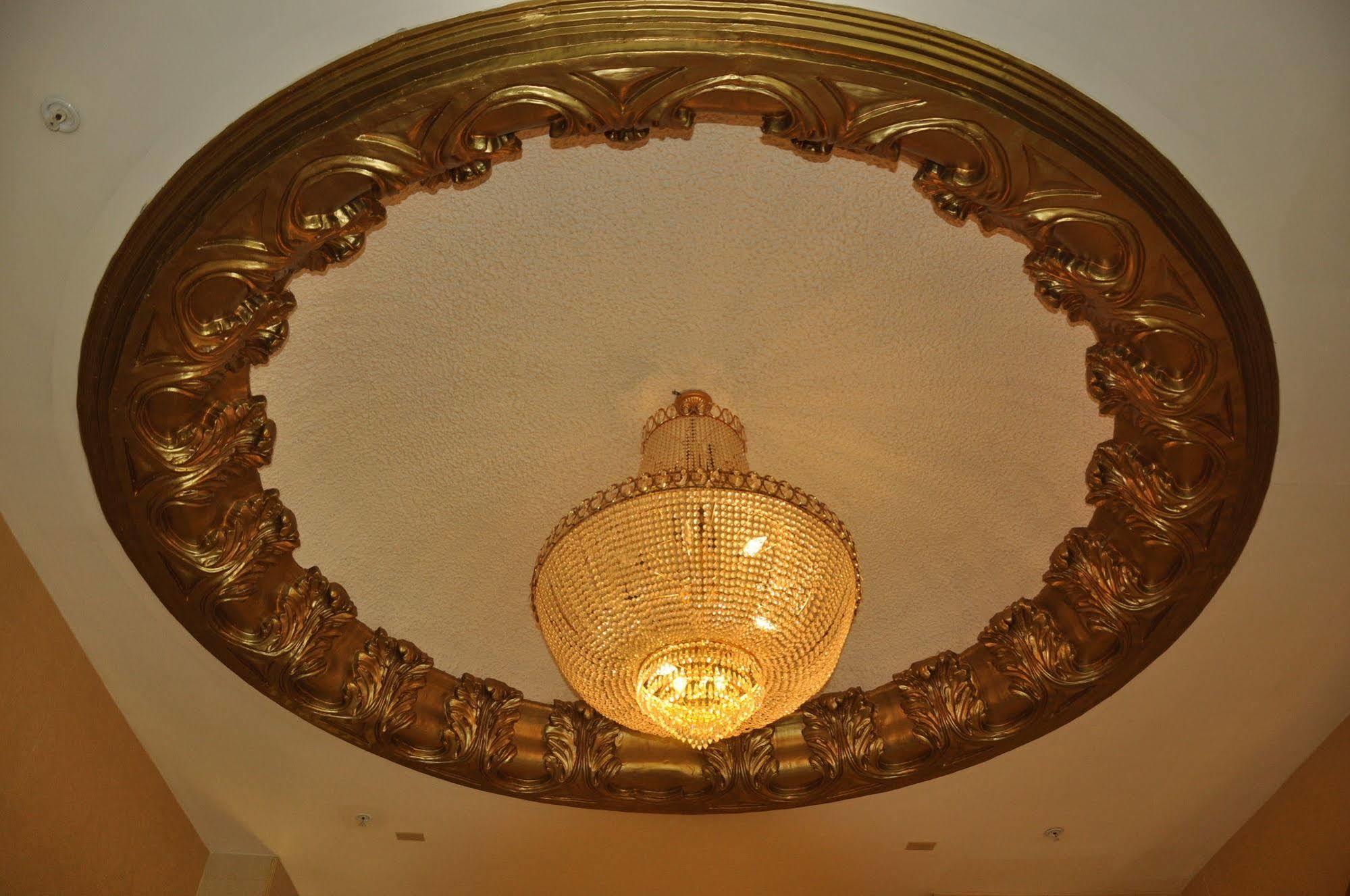 Raritan Hotel Edison Buitenkant foto